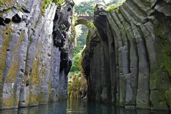 http://cdn.secouchermoinsbete.fr/medias/images/83758-5fc7cf3f0bb73.jpeg